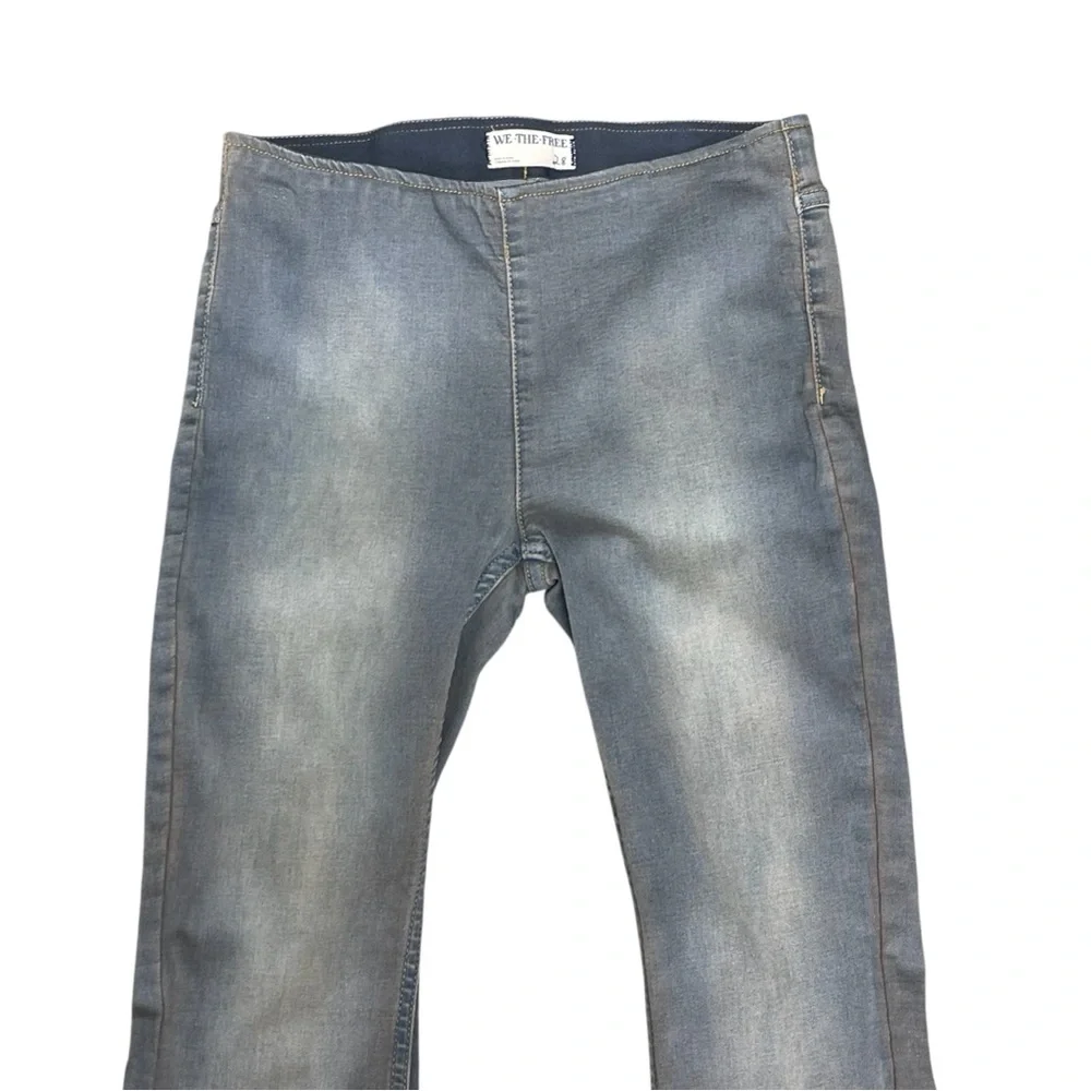 We The Free Pull On Flare Jeans Size 28 Blue Brown Hue Free People - Picture 2 of 7